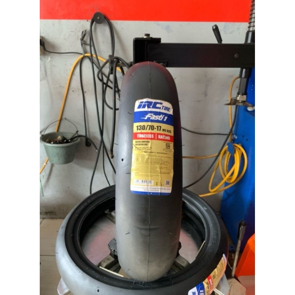 Ban Luar Irc Fasti 1 130/70-17 Ban Balap Ban gundul