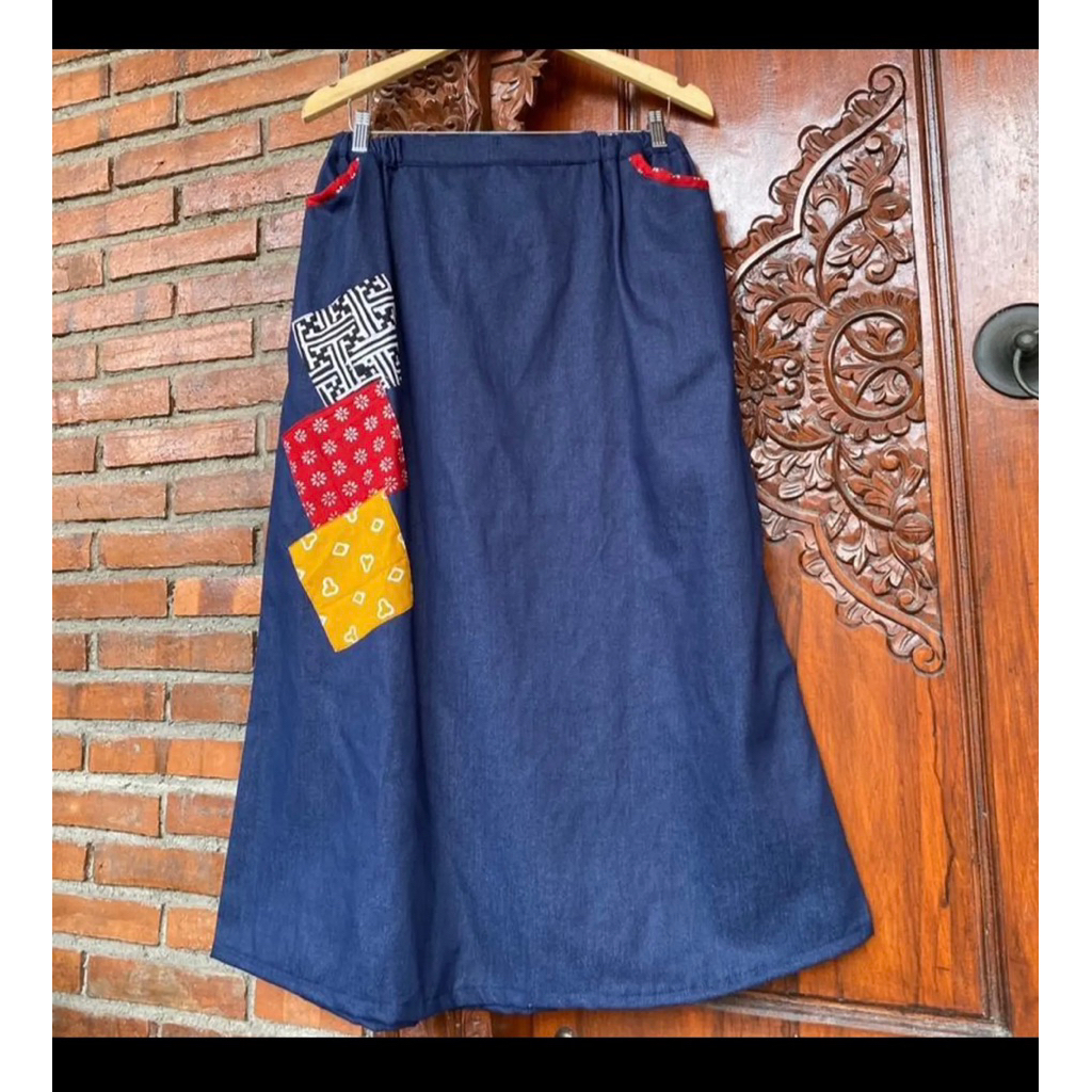ROK BATIK Trendy
