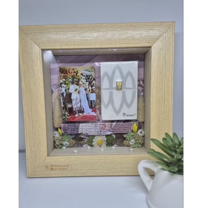 frame kado pernikahan