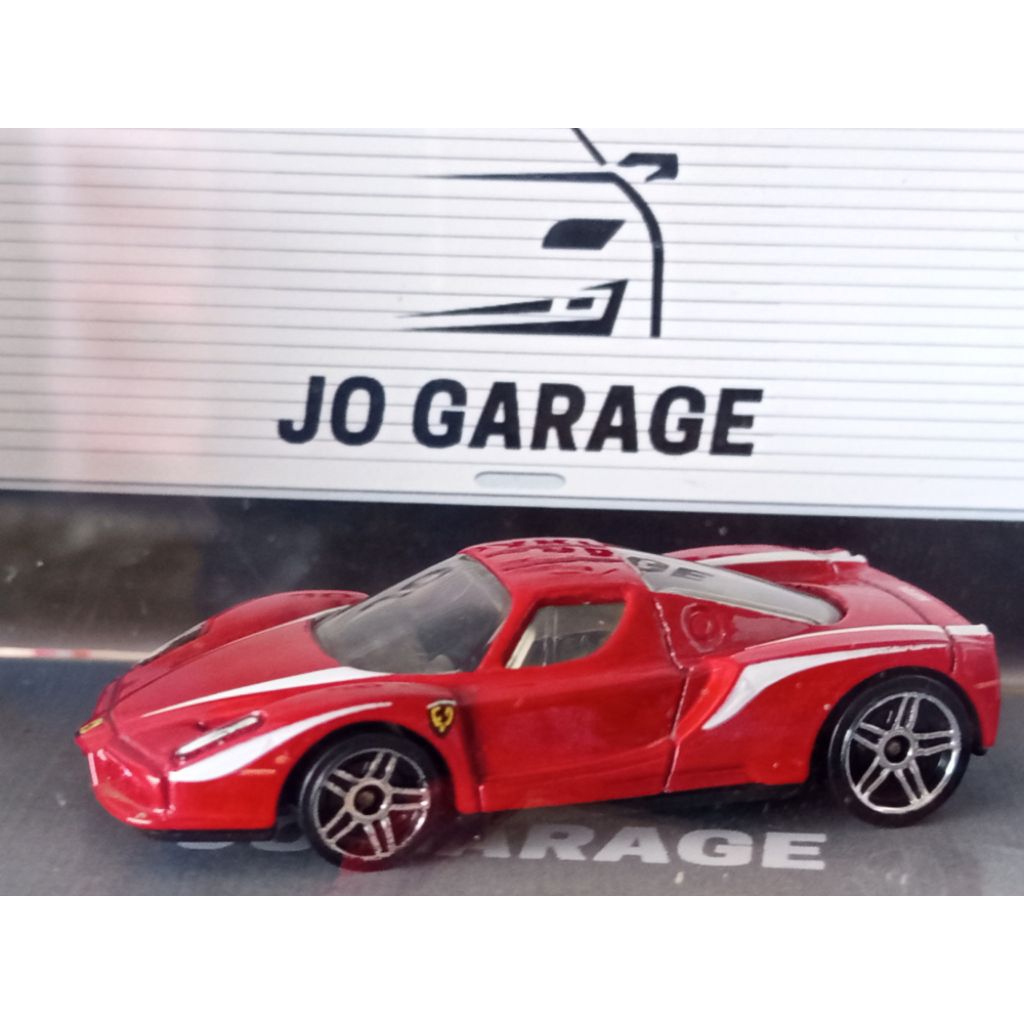 Hotwheels Enzo Ferrari Red Hot