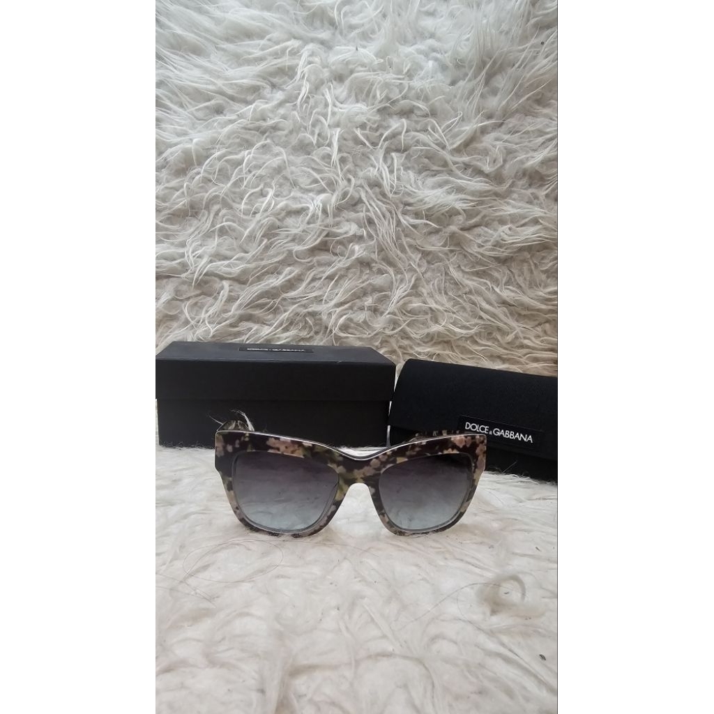 Preloved_Kacamata_Hitam_Dolce&Gabbana