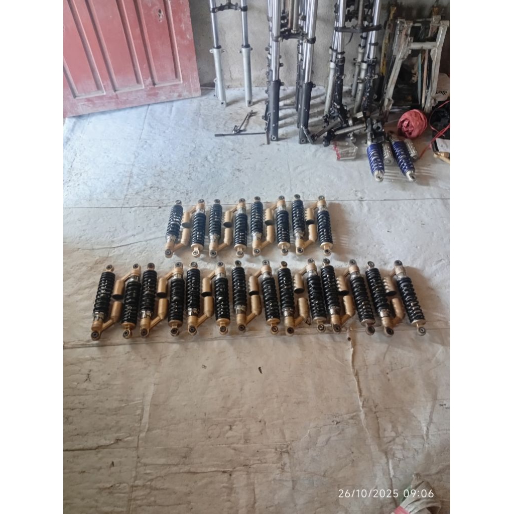 shock belakang tiger revo