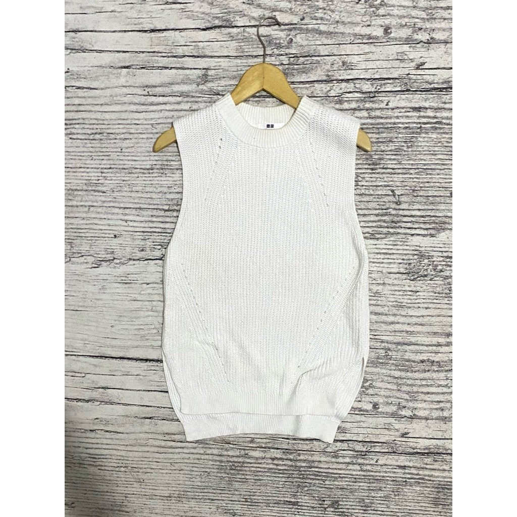 Vest rompi knit knitwear rajut outer atasan wanita cewek perempuan casual uniqlo putih second