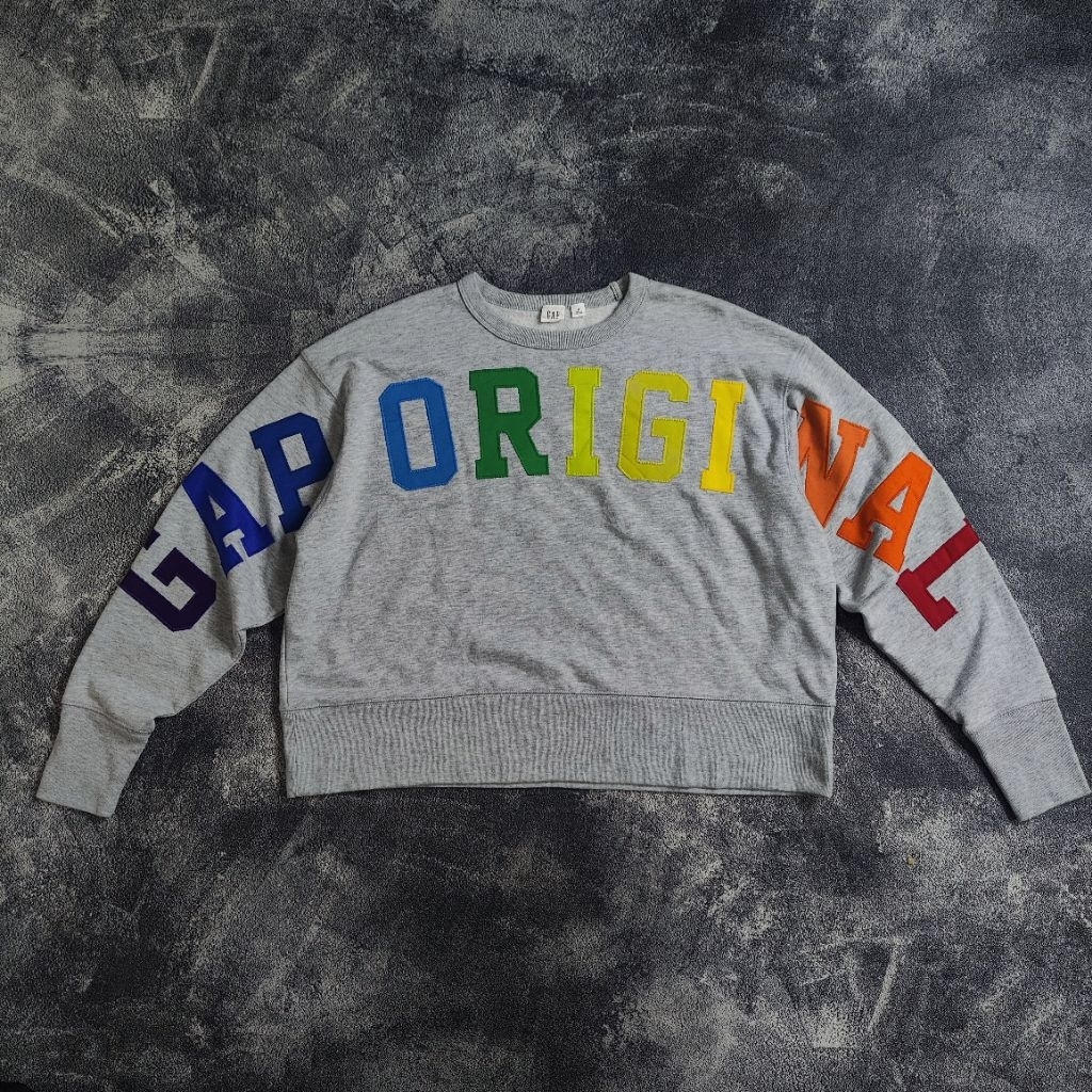 (M-L) GAP Big Logo Women Cropped Sweatshirt