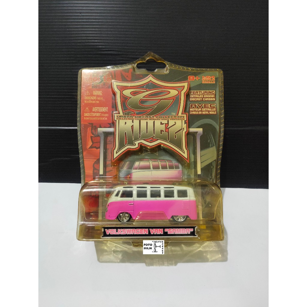 Maisto VW Volkswagen Van Samba Kombi Pink Urban G Ridez