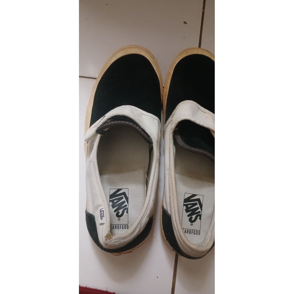 ​Vans x Fear of God. Ikonik. Langka. Eksklusif.