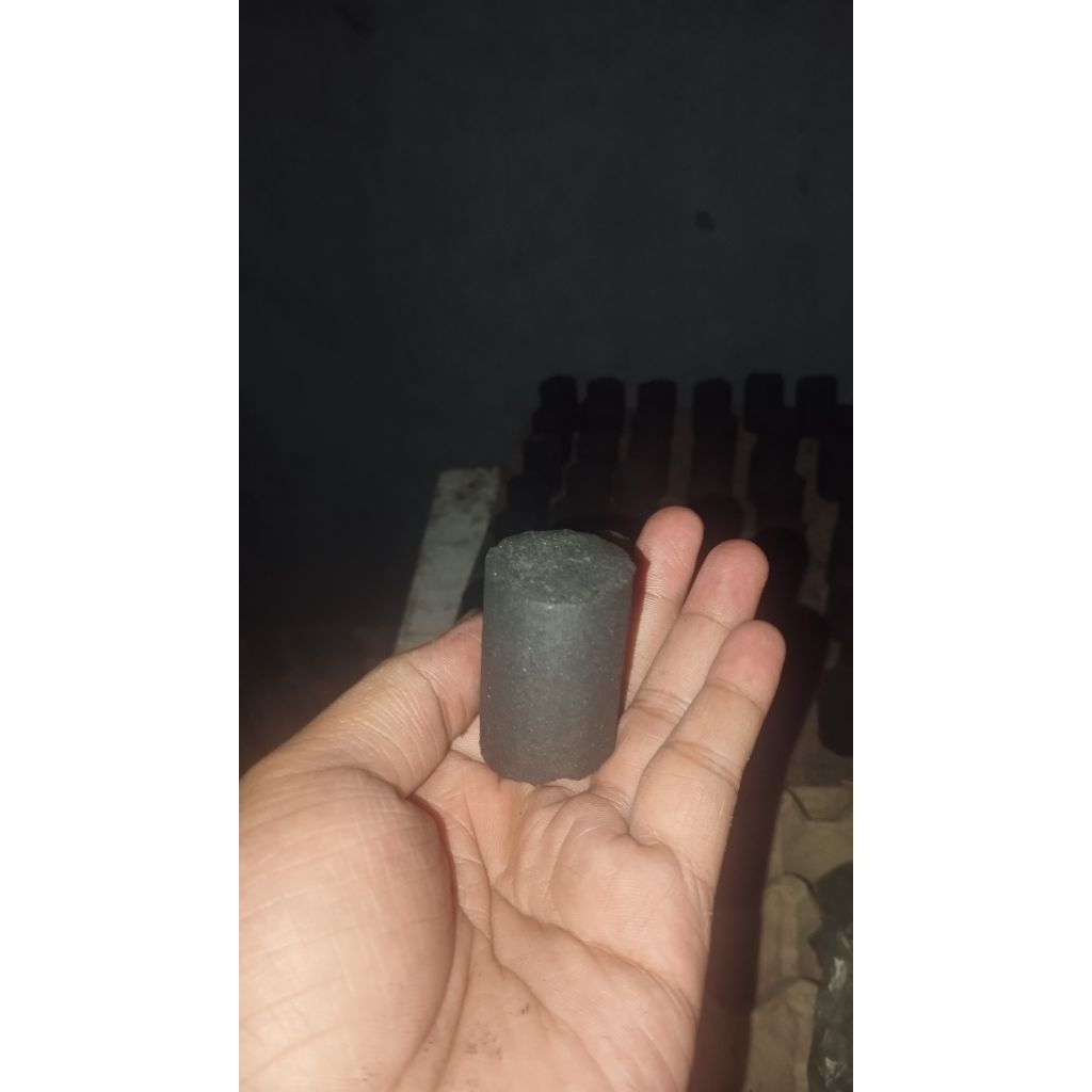 Brickcoal - Briket Arang Silinder batok kelapa dan balok kayu