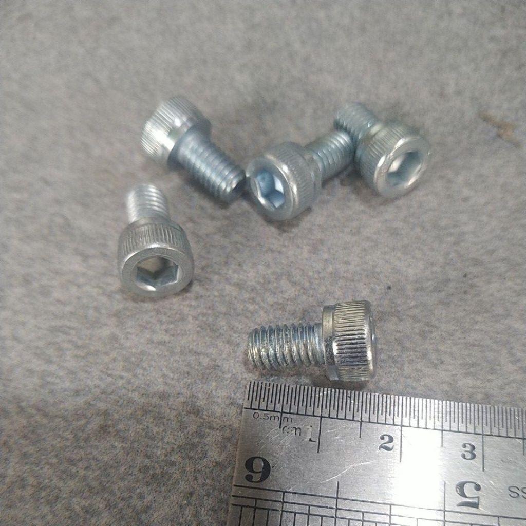 5biji BAUT 10 M6 PANJANG 1CM KUNCI L5