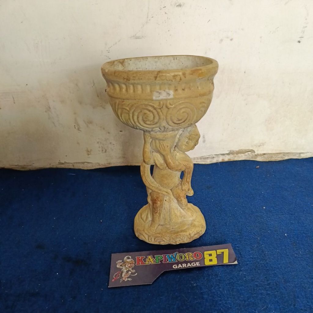 vas bunga plastik cantik preloved