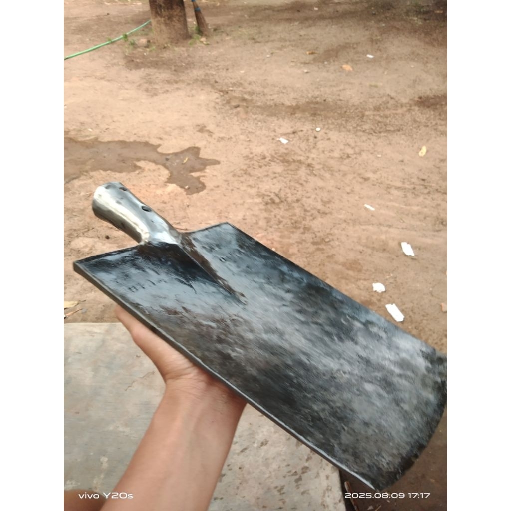 sekop/lempak tanah baja isen kualitas premium anti lengket dan tajam