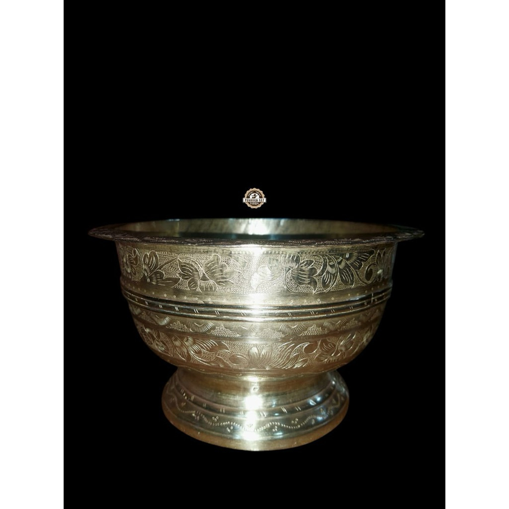 Bokor kuningan ukir lawas TEBAL ( B-1093)