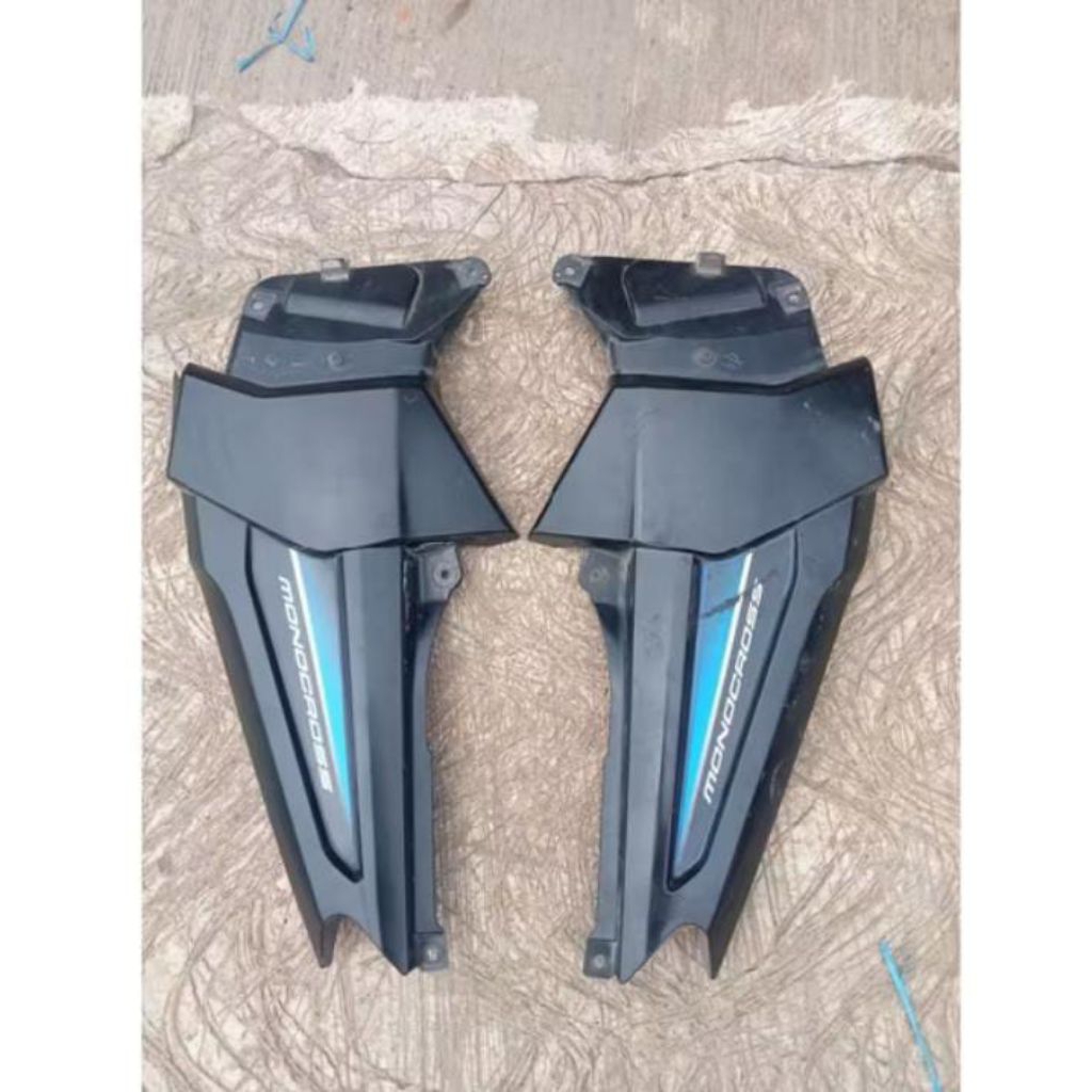 COVER BOX AKI YAMAHA BYSON ORIGINAL