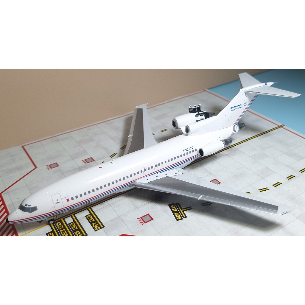 JC Wings Diecast Pesawat Boeing In House UDF Flight Test B727-100 N32720 Skala 1:200 Kondisi Mulus C