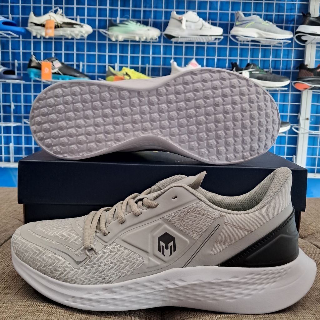 Sepatu Running Mills Treximo Omega