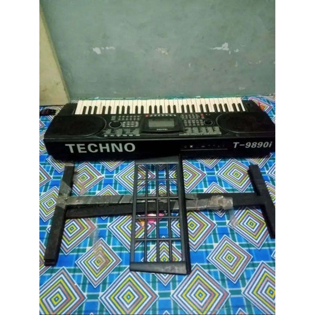 keyboard techno T-9890i