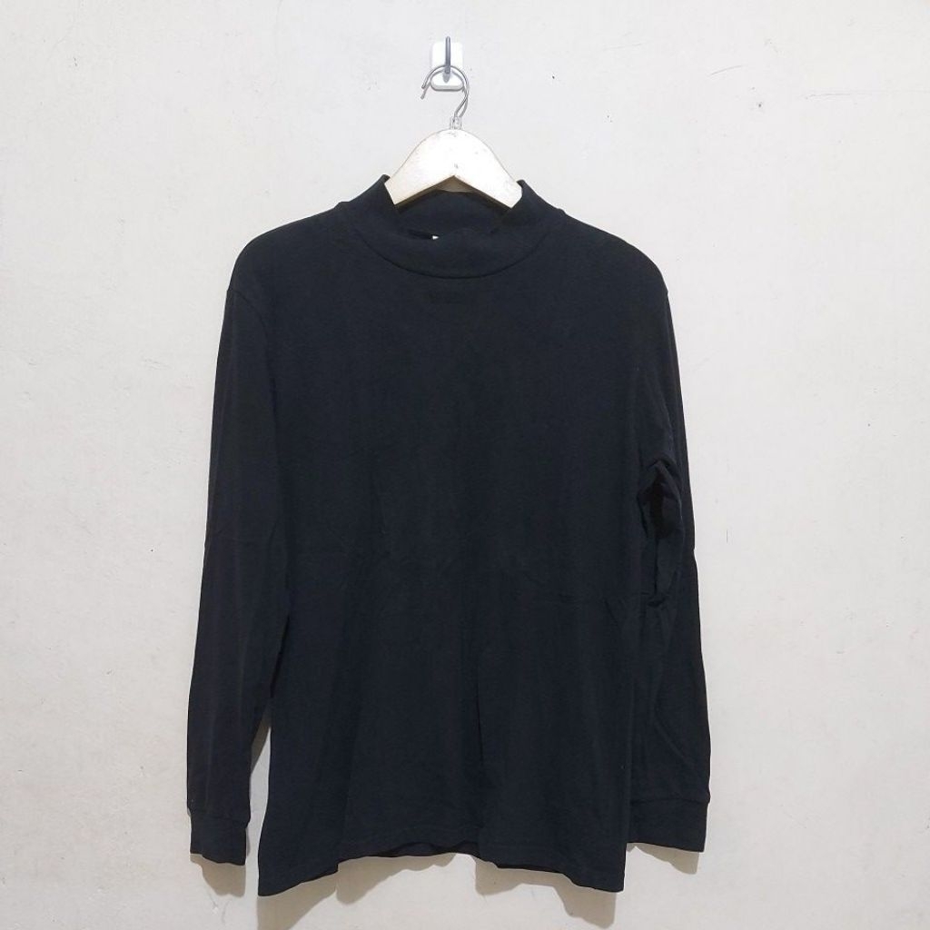 Tshirt soft touch mock neck for men UNIQLO