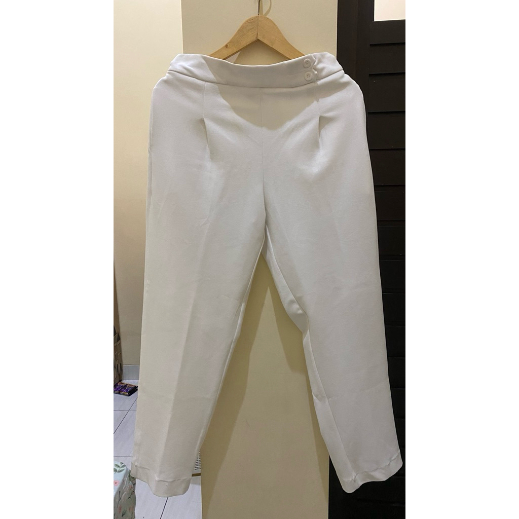 celana putih wanita preloved