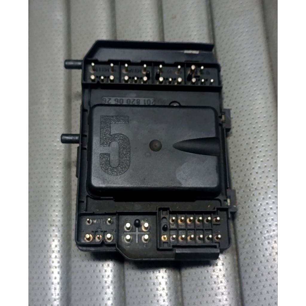 Modul Electric seat W124