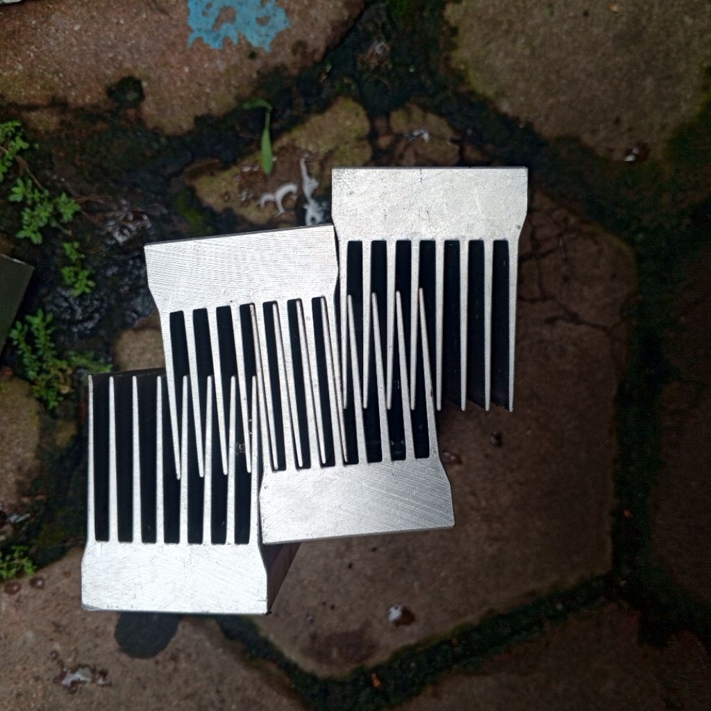 Pendingin Aluminium tebal Heatsink