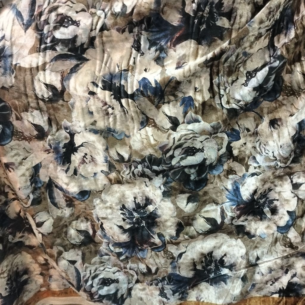bahan kain bludru motif print premium terbaru/kain bludru motif antik/bludru motif limited