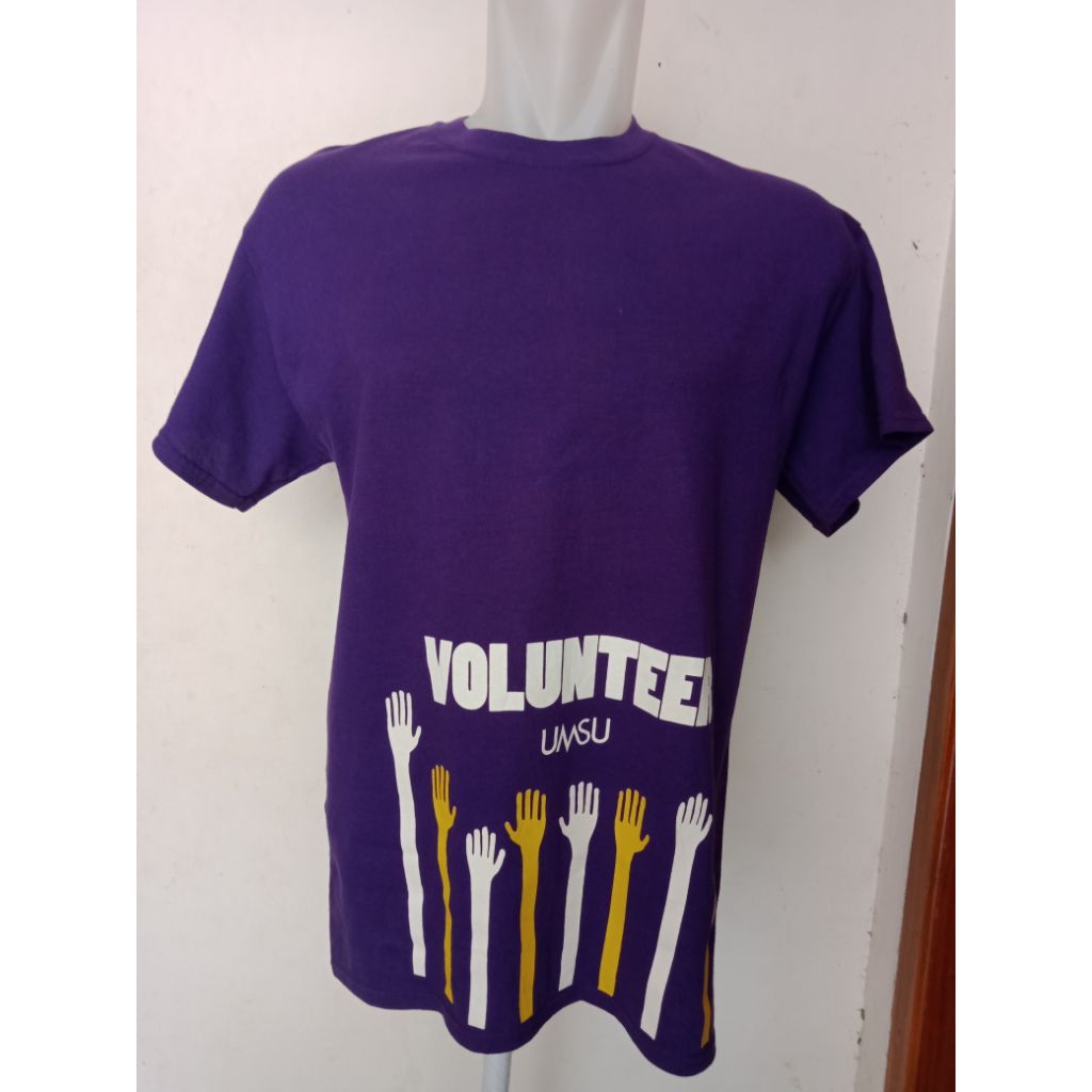 kaos cowok gildan volunteer preloved