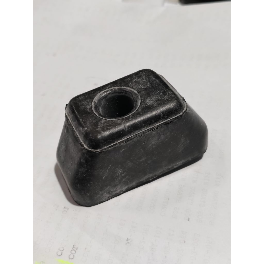 Stoper Pintu Bak Belakang Isuzu Panther Pick Up