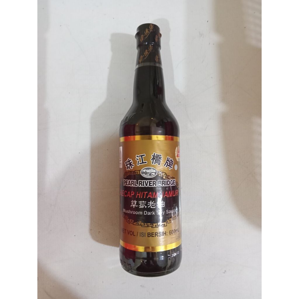 Pearl River Bridge Kecap Hitam Jamur / Mushroom Dark Soy Sauce 600ml