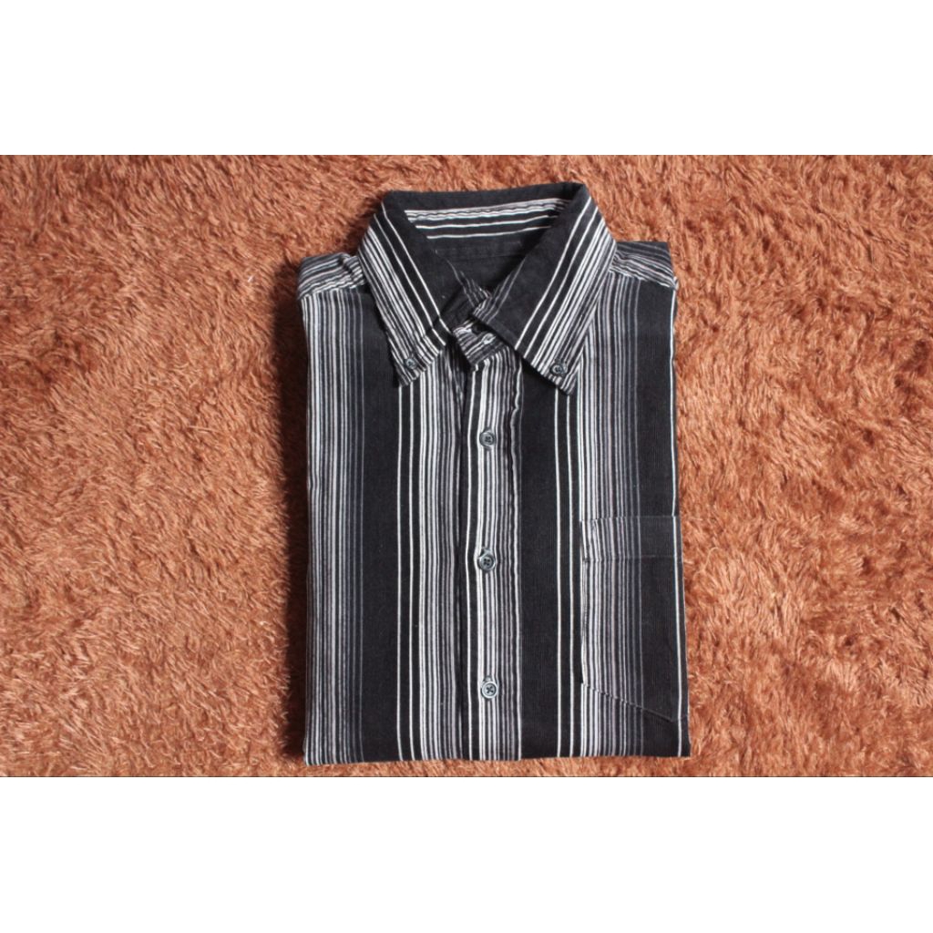 Baju lengan panjang kombinasi corduroy dan flannel  keren tebal  gagah"Louis Chavlon"  size on  M   