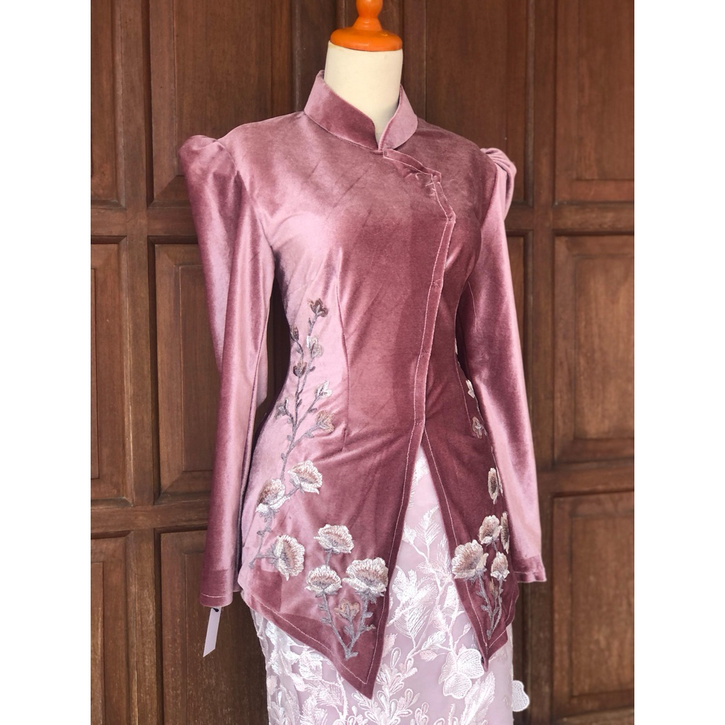 Kebaya janggan pink salem  motif CANDEKAYU