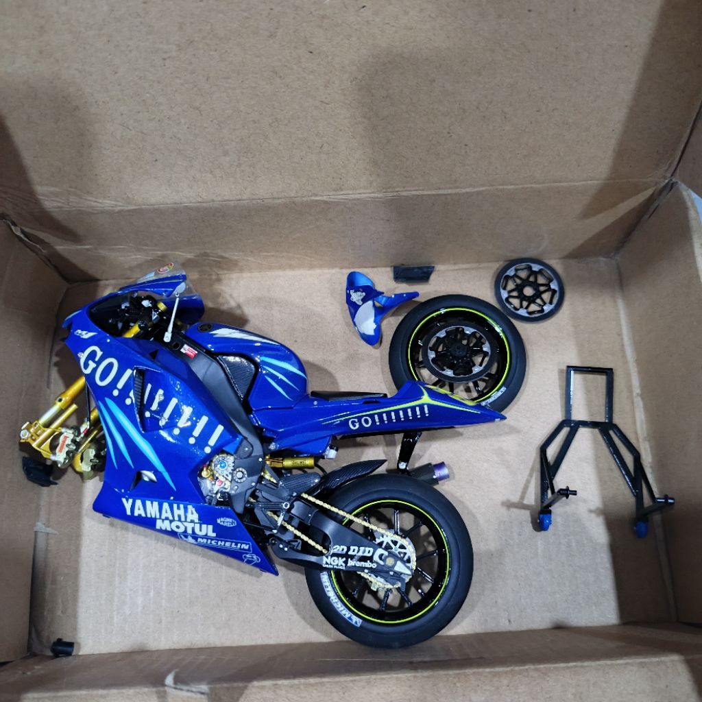 Tamiya Yamaha YZR M1 2004