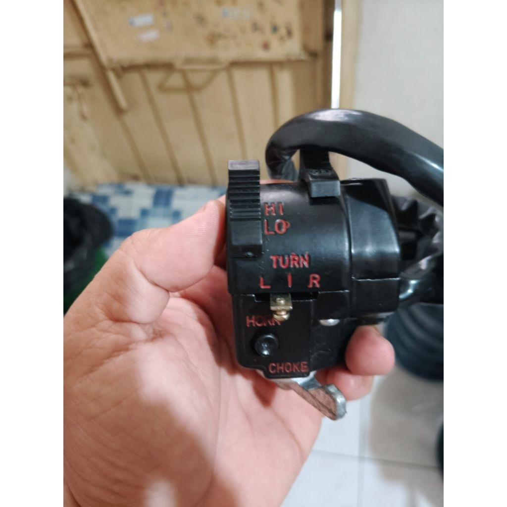 saklar kiri holder kiri suzuki gp100 gp125 trs nos aspira