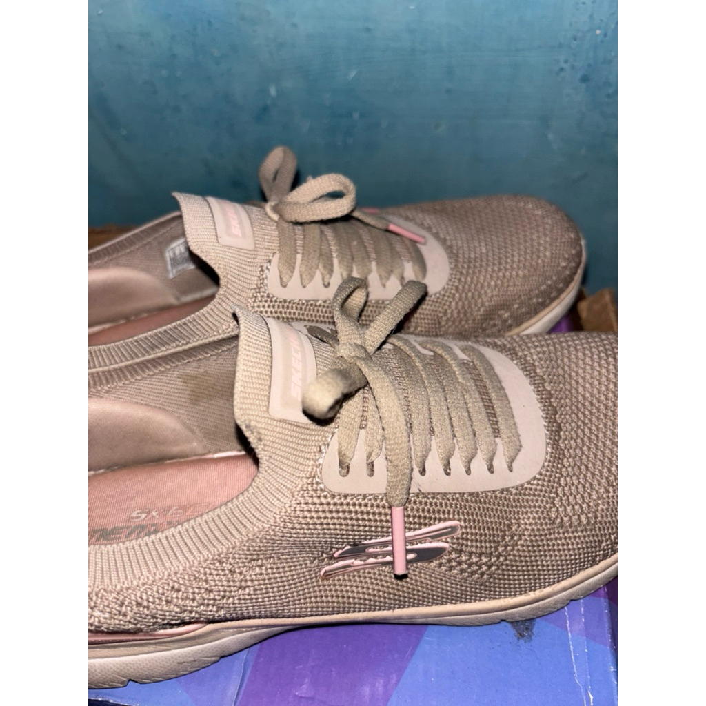 PRELOVED SEPATU SKECHERS UK 38 Sport Summit Original