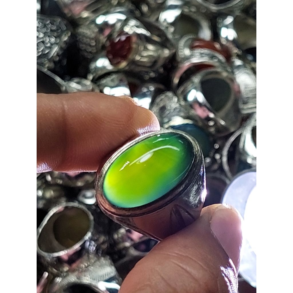 Batu akik anggur  ijo botol