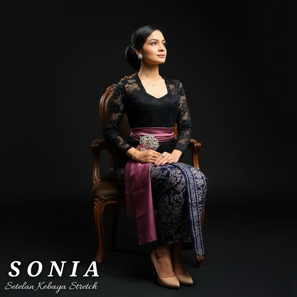 Setelan Kebaya Bali Brokat Sonia Special Warna Hitam | Kebaya Brokat | Kebaya Hitam | Kebaya Kutubar
