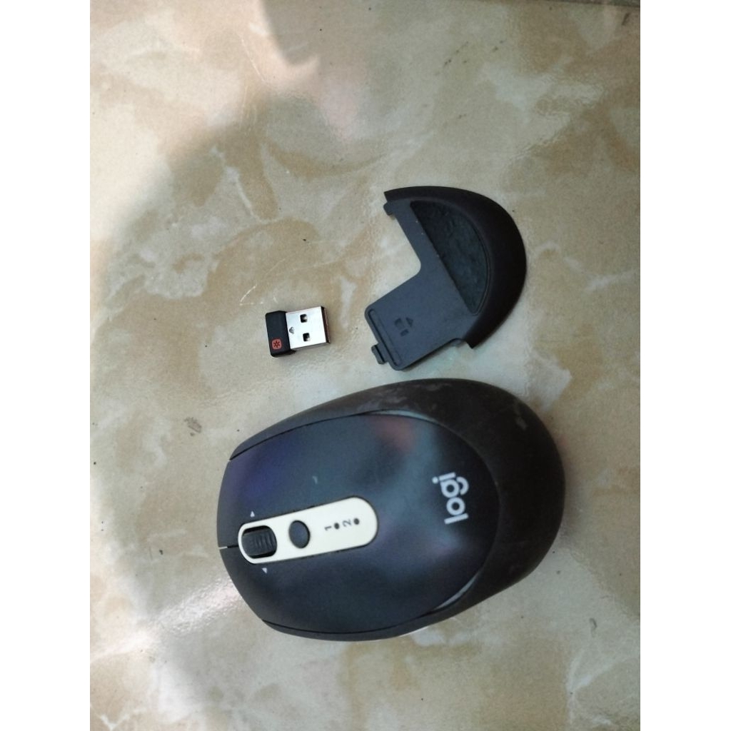 Mouse Logitech wireless M585 Original bekas Normal