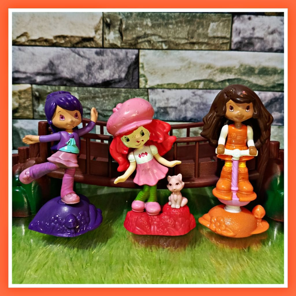 Set Strawberry Shortcake MCD <- [PRELOVED]