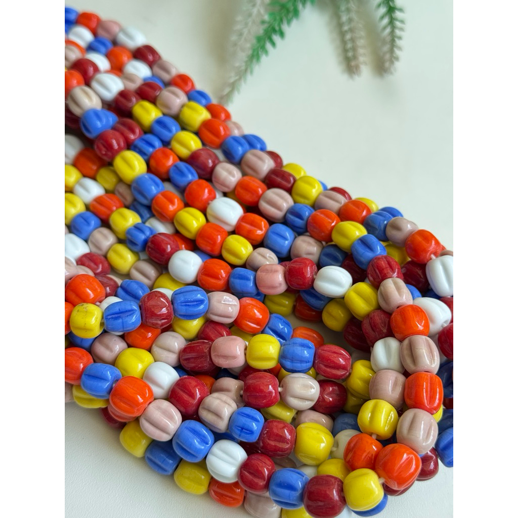 Manik kaca belimbing kecil mix warna / indonesian glass beads / manik kaca jombang