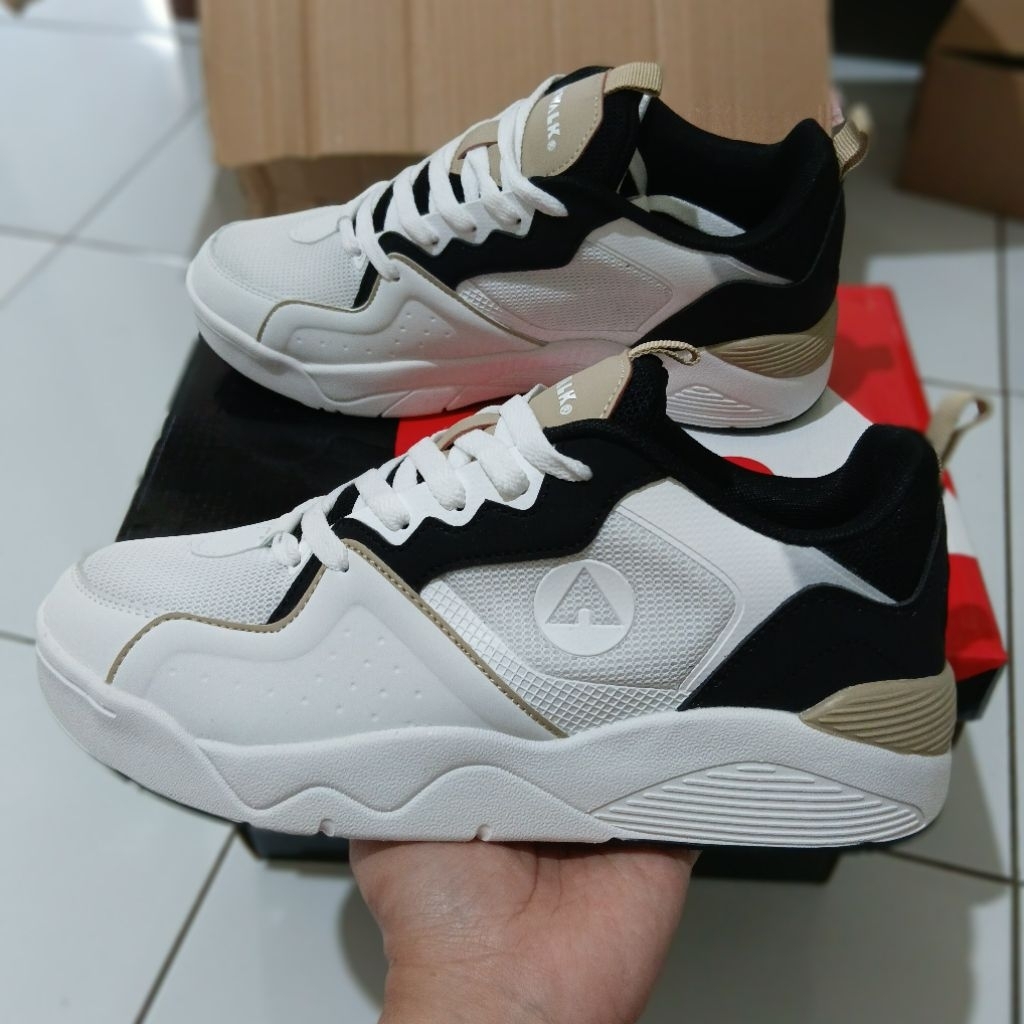 Airwalk Clove Men's Sneakers Shoes - White/Black