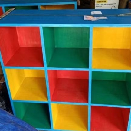 Loker Anak TK PAUD dengan Roda 3X3 (9 Boks)