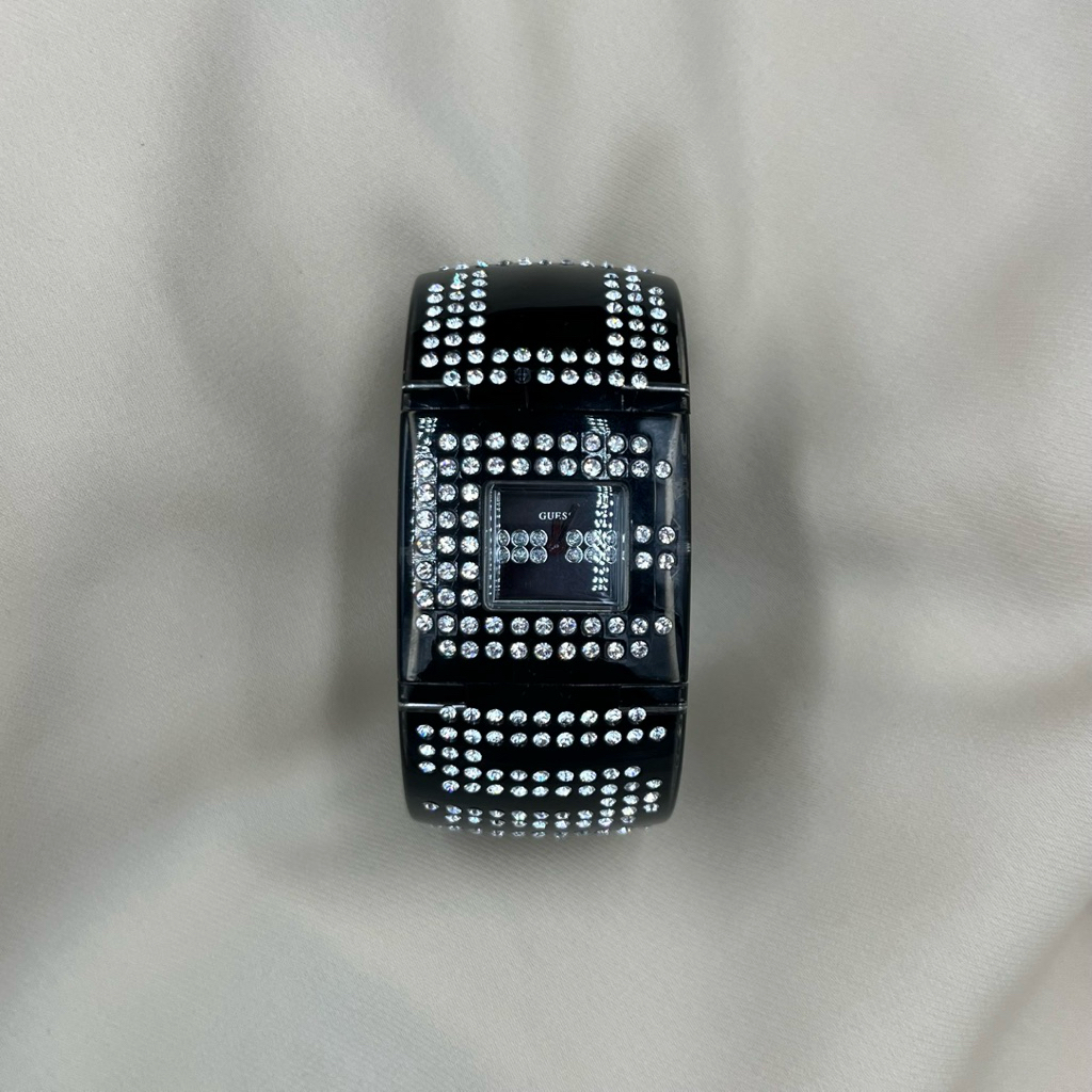Jam Tangan Guess Wanita W8009G3