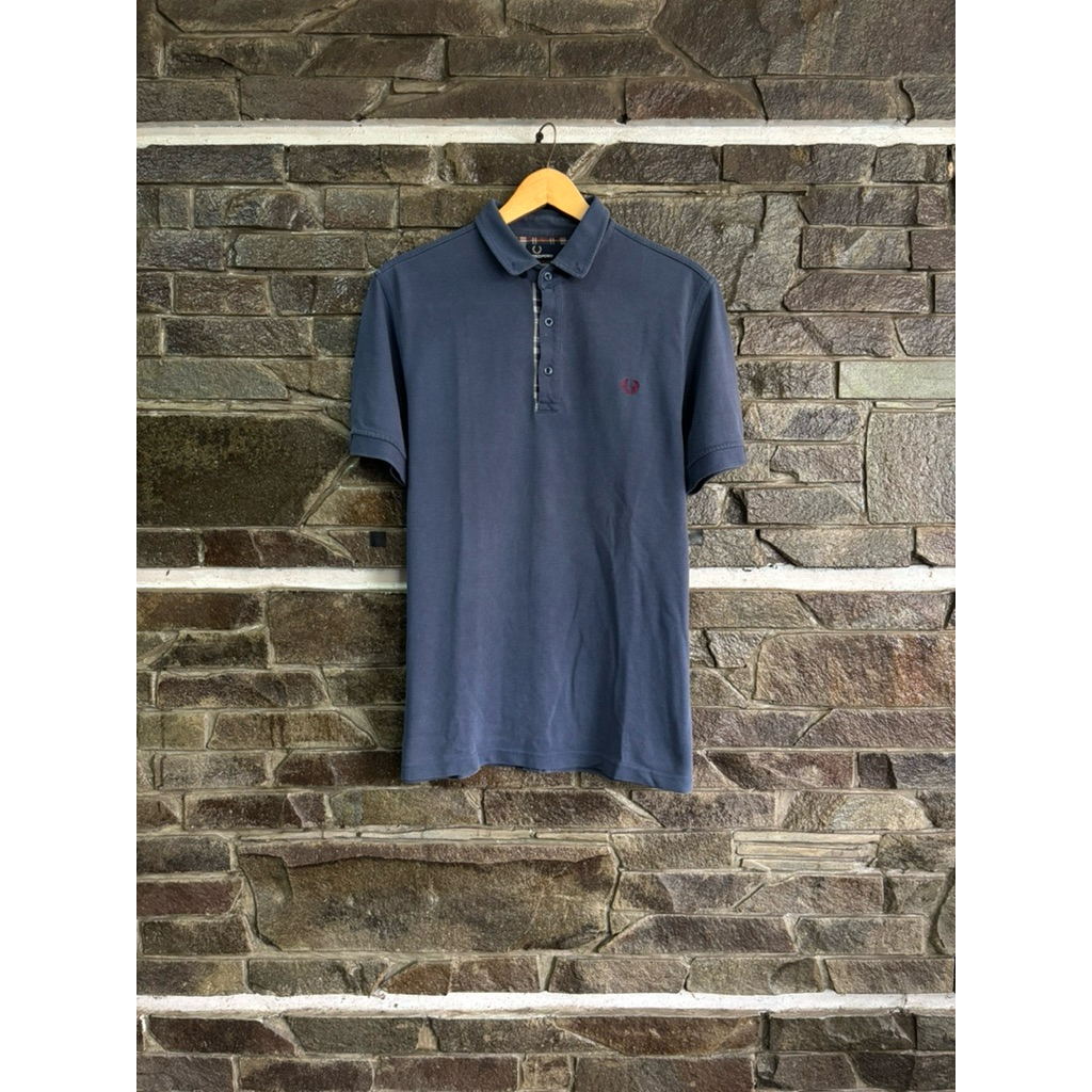 Fred Perry • Original Classic Casual Polo Shirt Size M fit L (72x55cm) Preloved Used Second