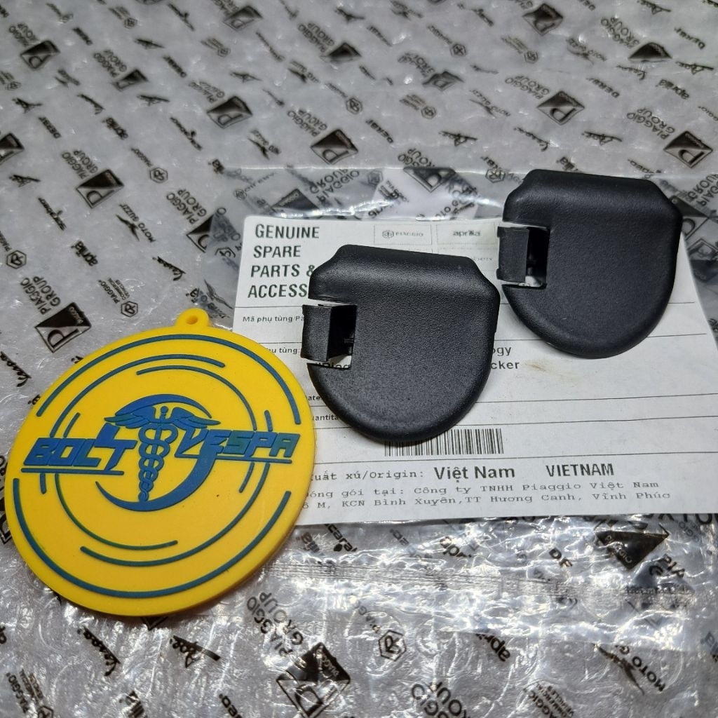 Spoiler Plug Vespa LX / Penutup Baut Body Vespa Matic LX S LXV Original Piaggio