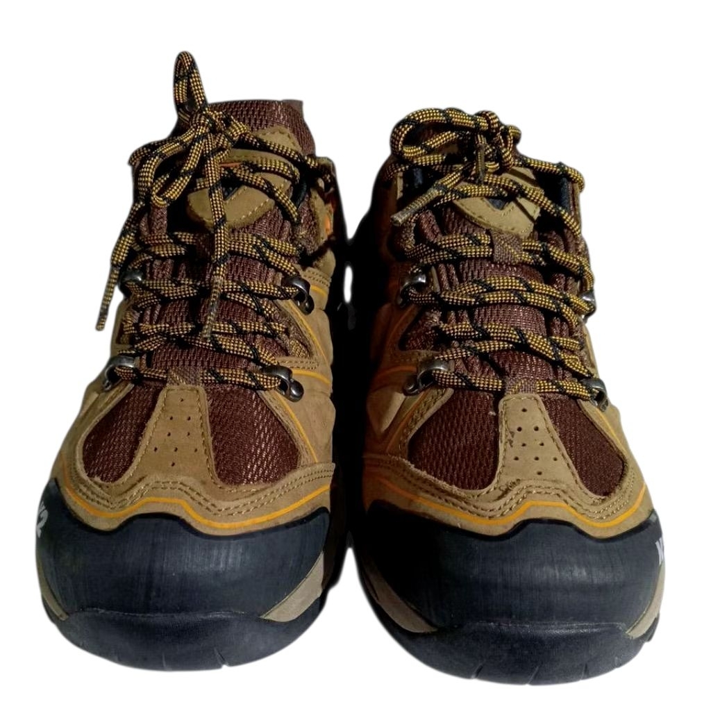 Sepatu Outdoor Sepatu Gunung K2