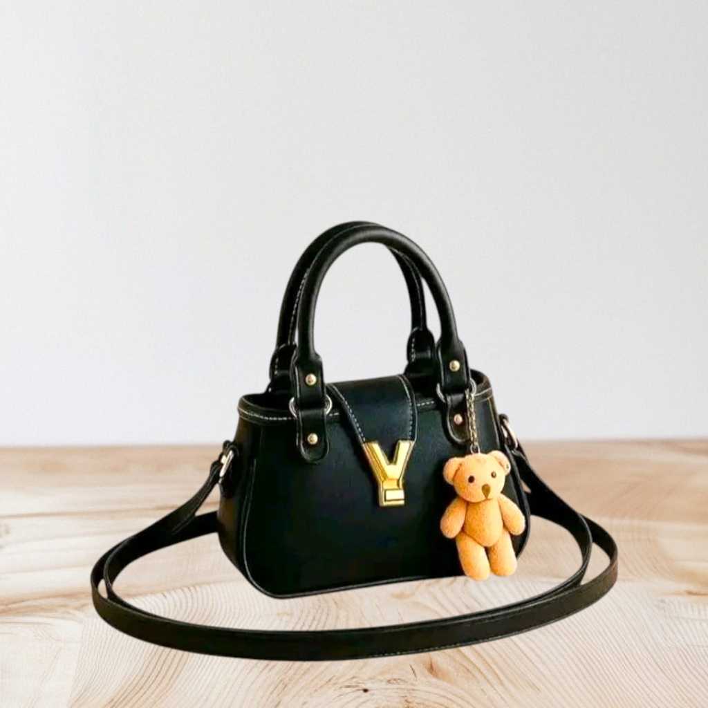 Tas selempang wanita Alesha terbaru free gantungan boneka lucu - tas cewe viral kekinian tas OOTD