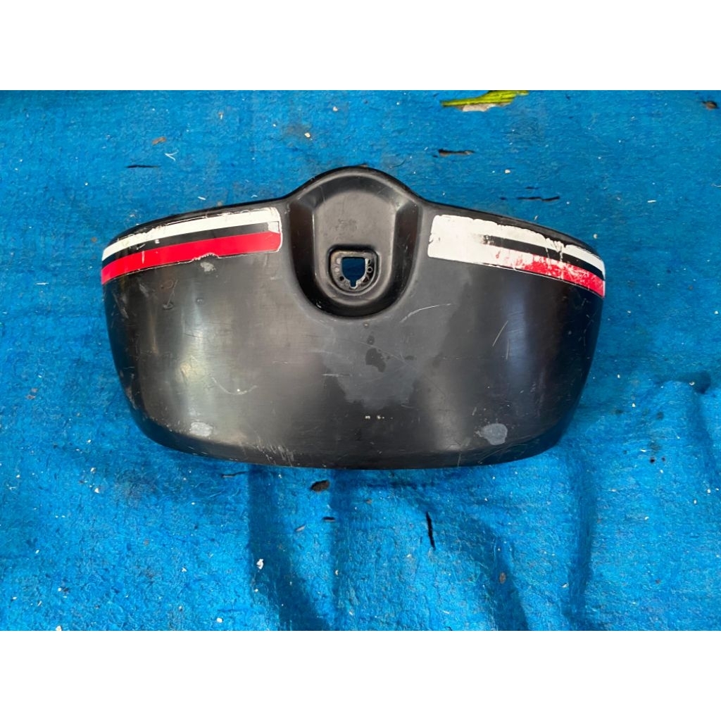 Kantong laci legshield depan dashboard honda Scoopy fi 2016 original