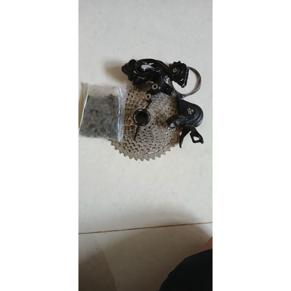Mini Groupset 10Speed RD XT, Shifter SLX, Sprocket Sunrace 11/42t, dan Rantai YBN