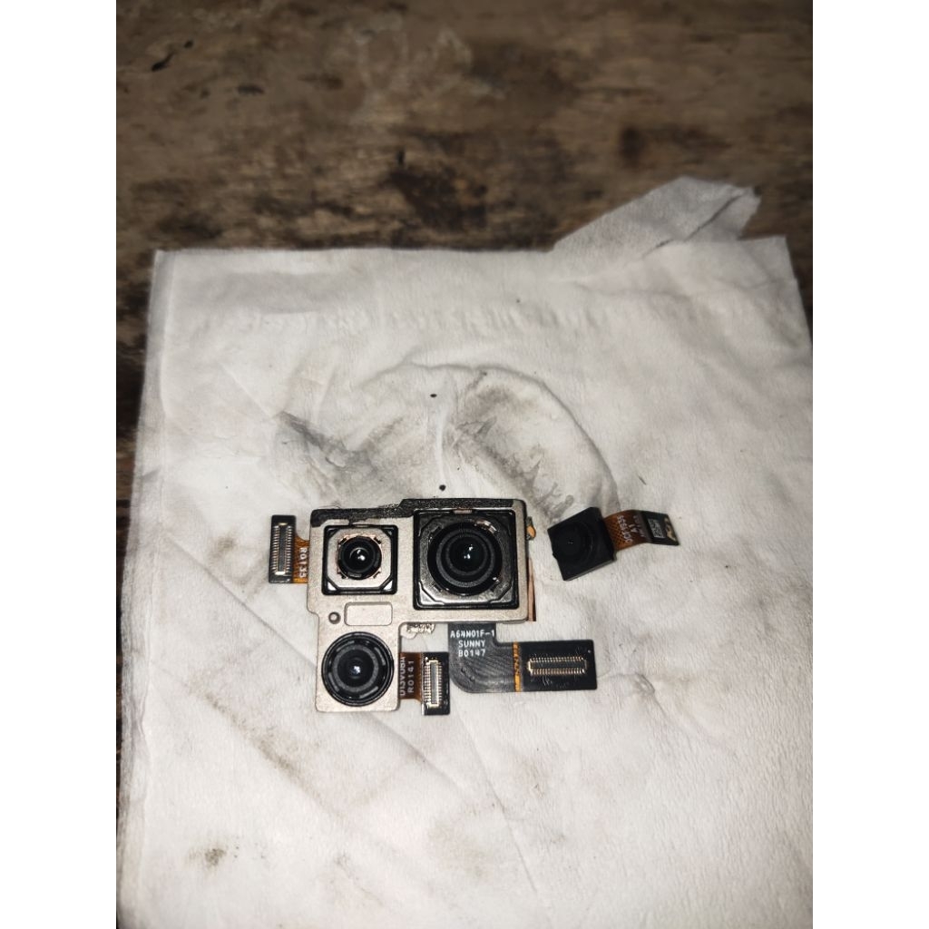 kamera belakang poco f2 pro copotan