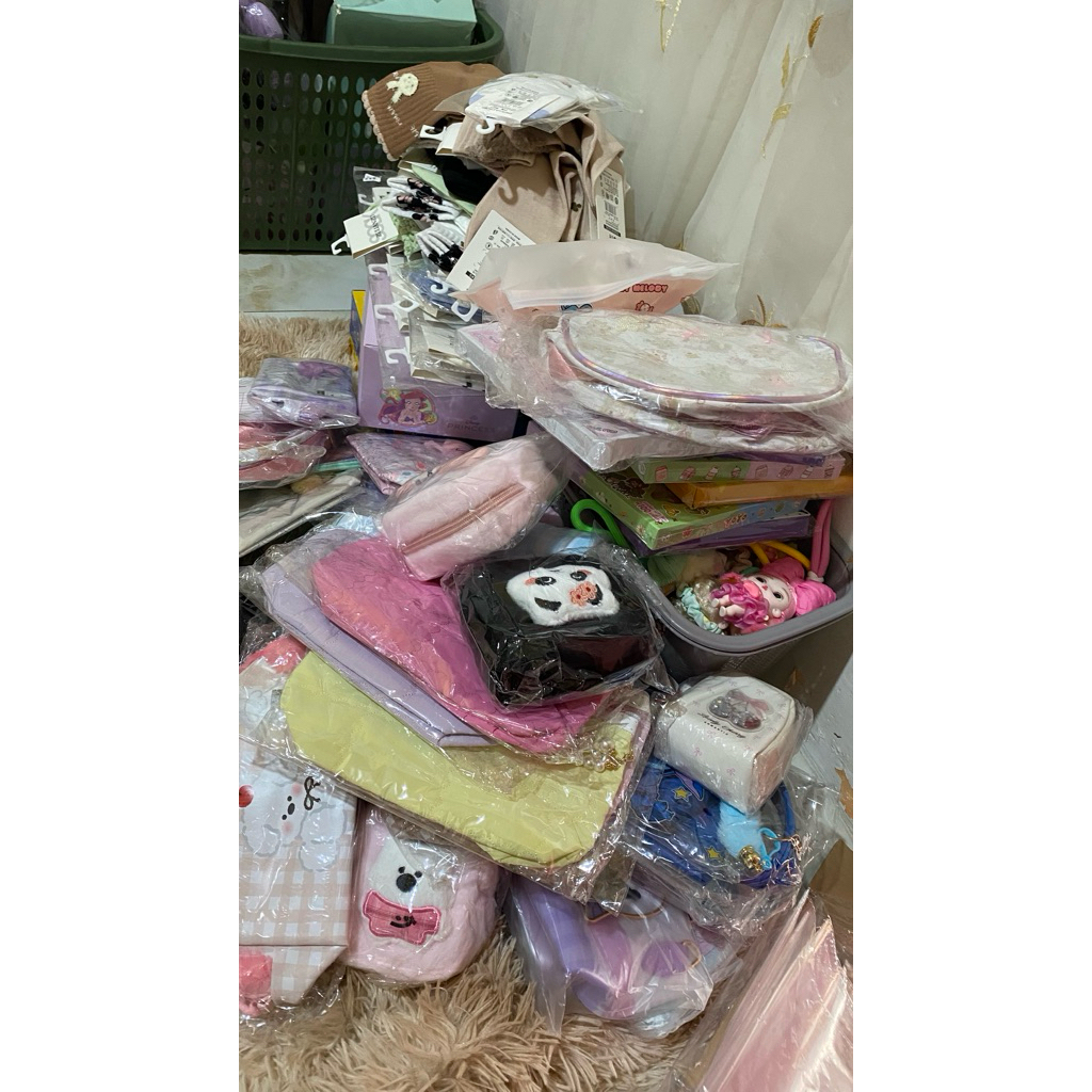 PAKET USAHA ACECORIES DAN ATK