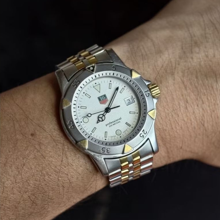 Jam Tangan Tag Heuer profesional 200m