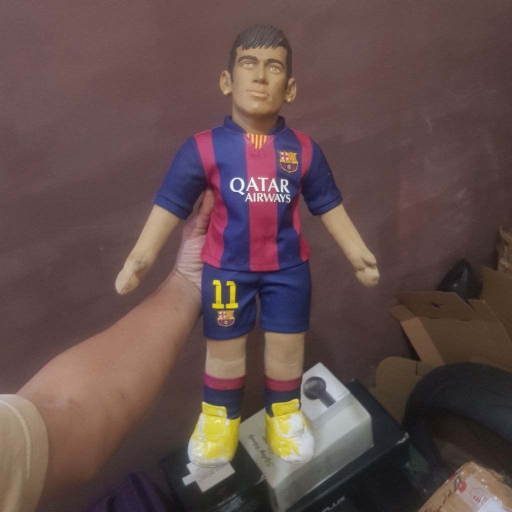 boneka Neymar merchandise barcelona